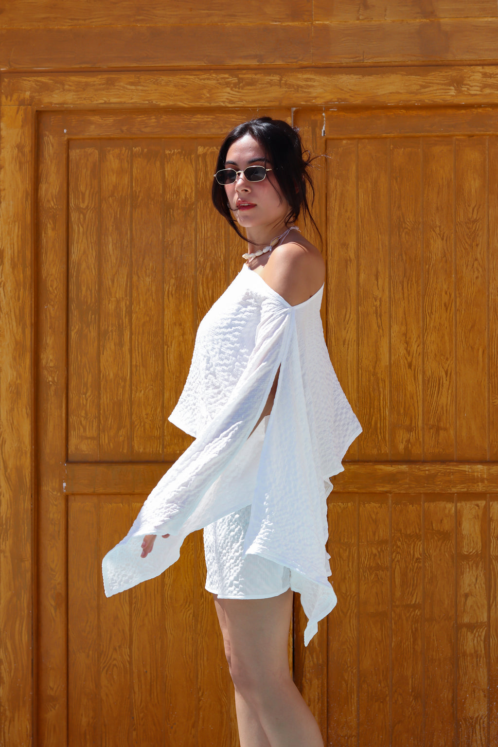 Aura Set in White