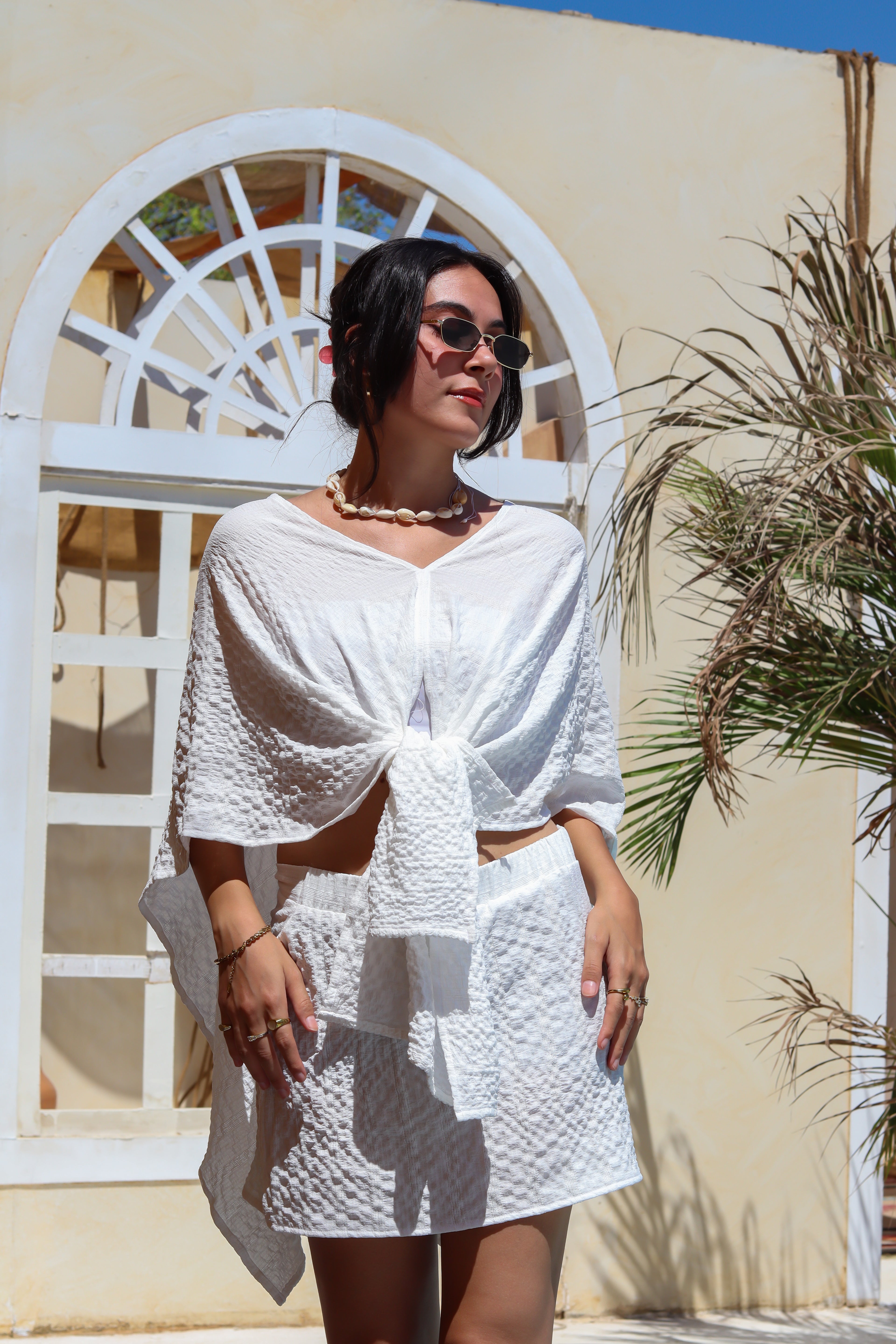 Aura Set in White