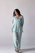 The Basic Knot Linen Set in Mint