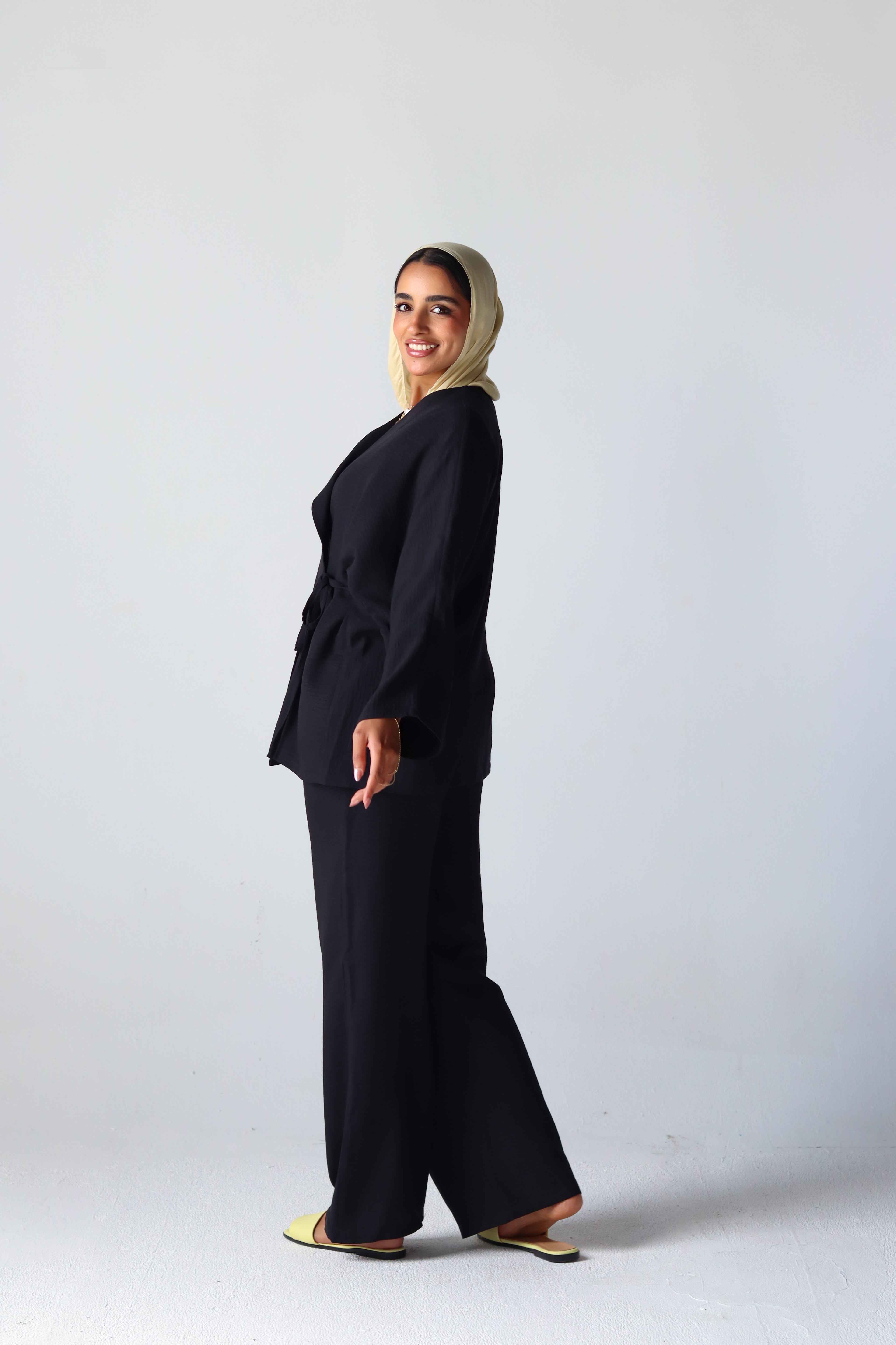 Wide Leg Linen Pants in Black