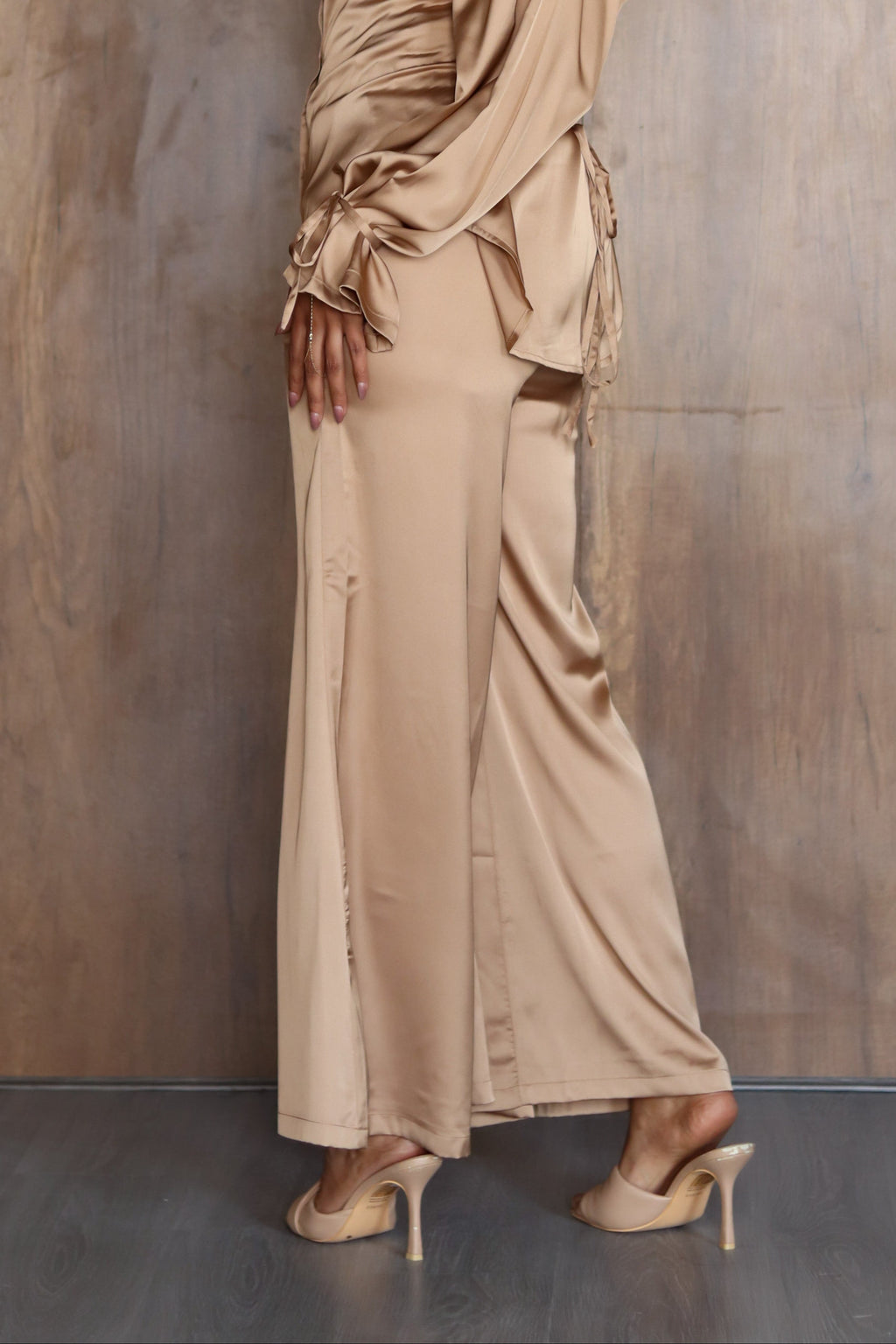 Flowy Satin Pants in Gold