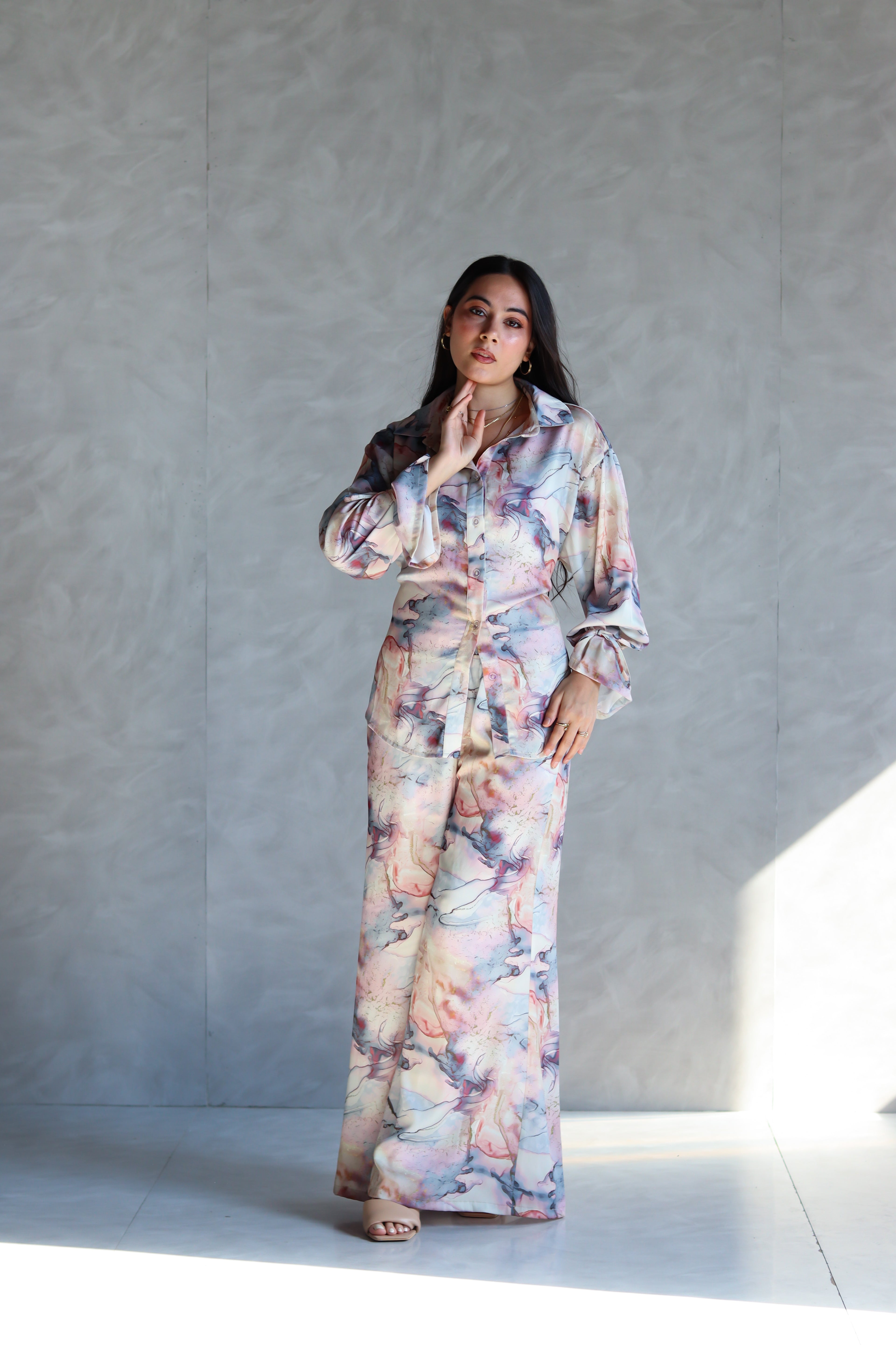 Printed Soft Lace-up Set in Marble
