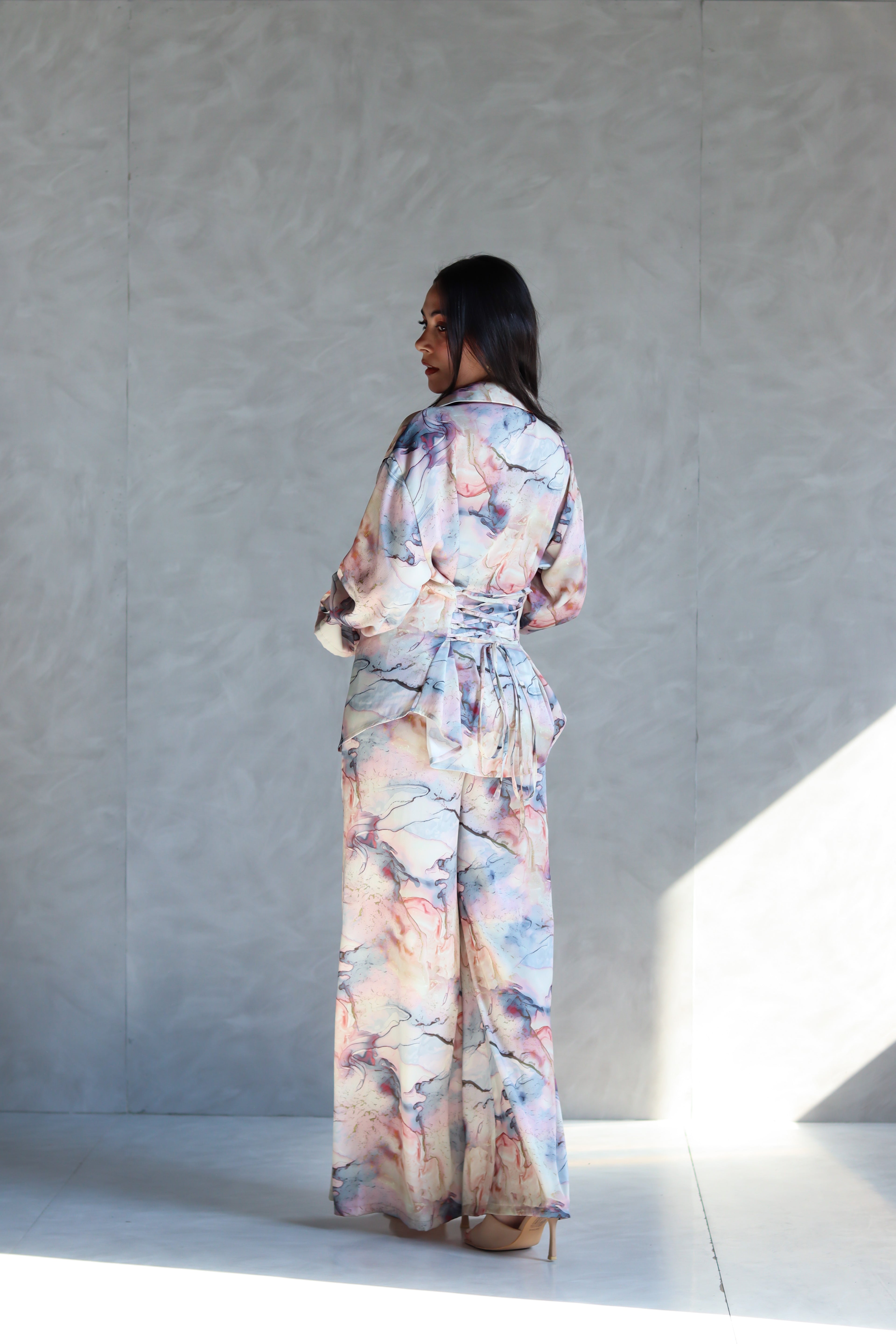 Printed Soft Lace-up Set in Marble