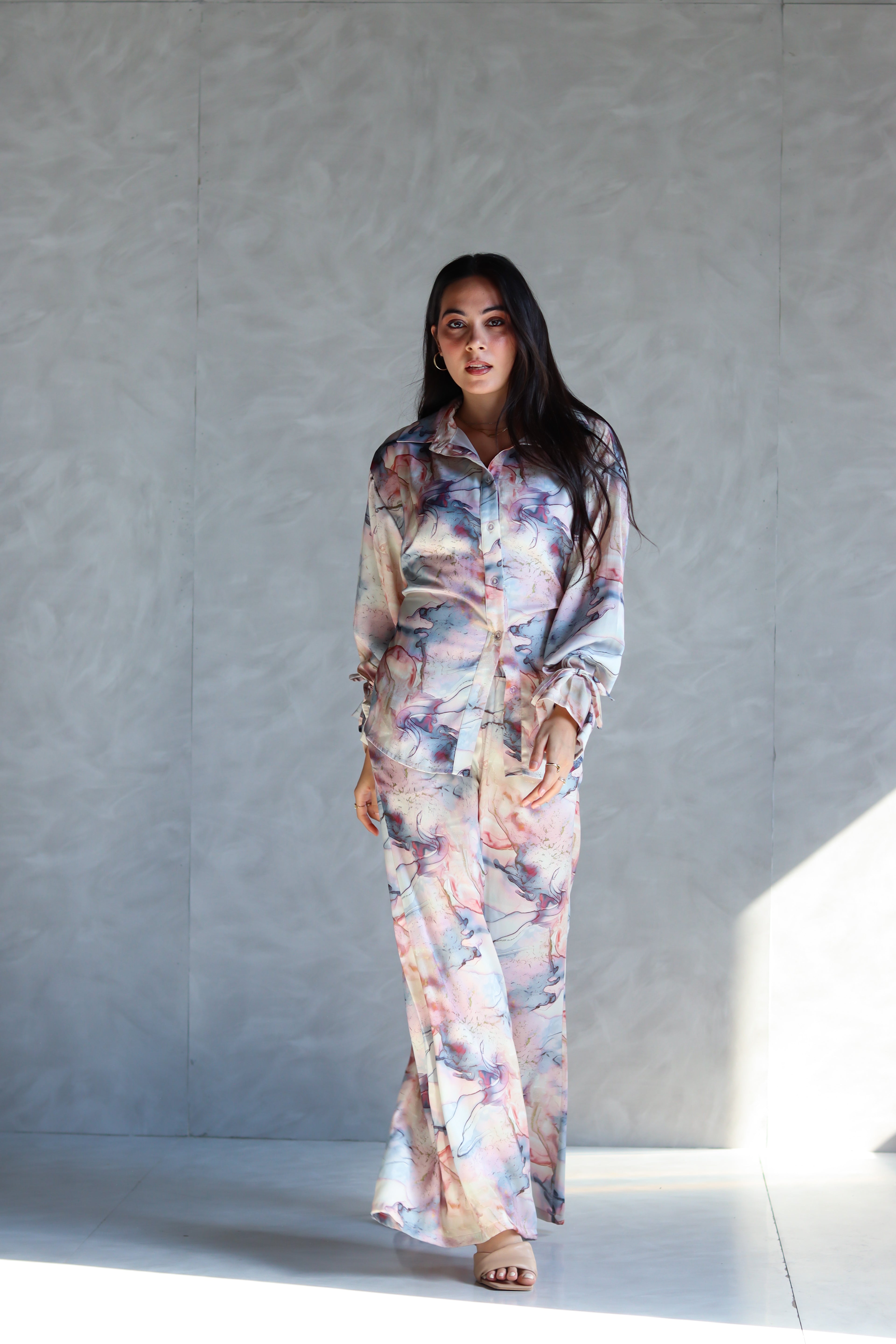 Printed Soft Lace-up Set in Marble