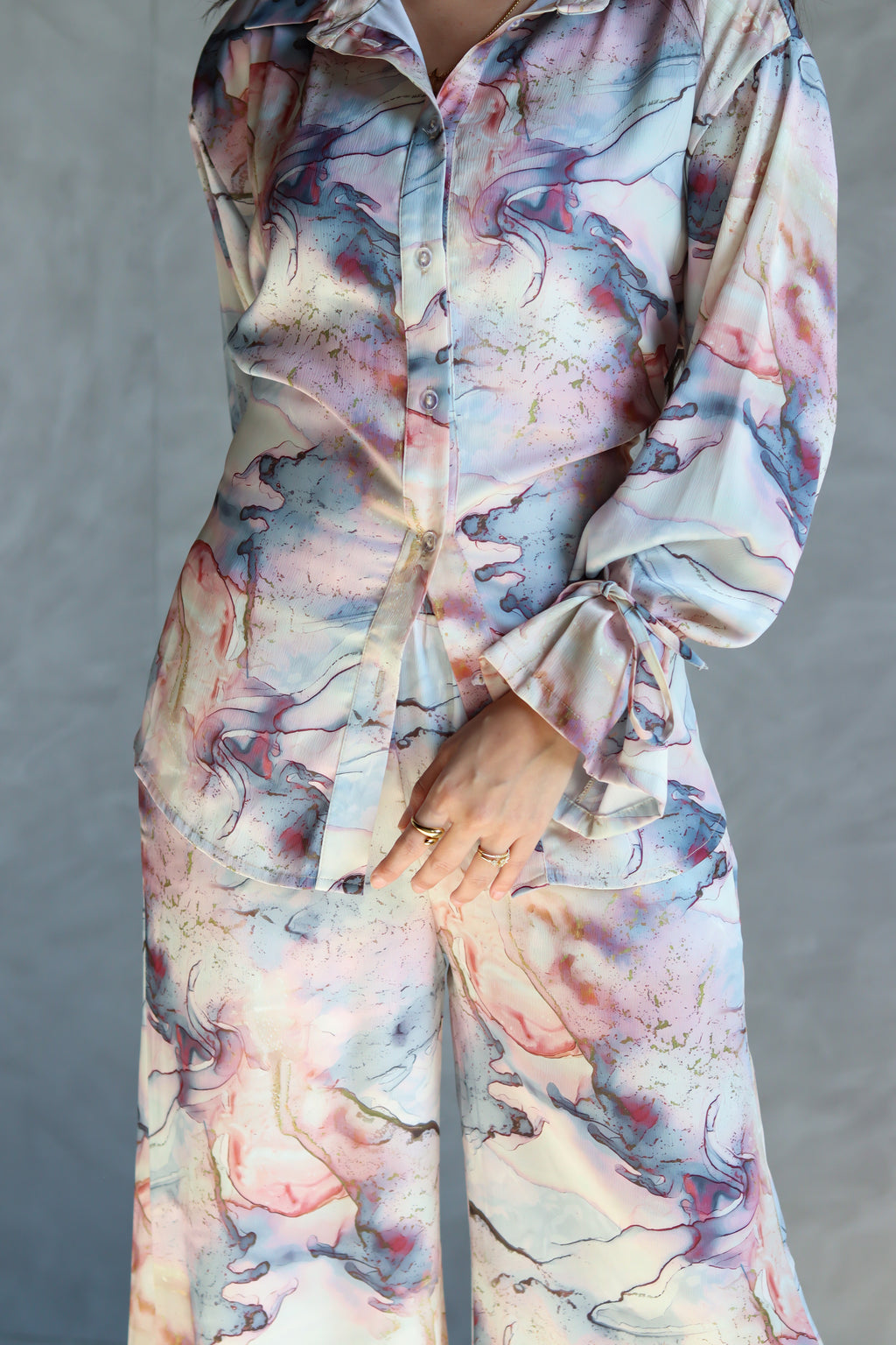 Printed Soft Lace-up Set in Marble