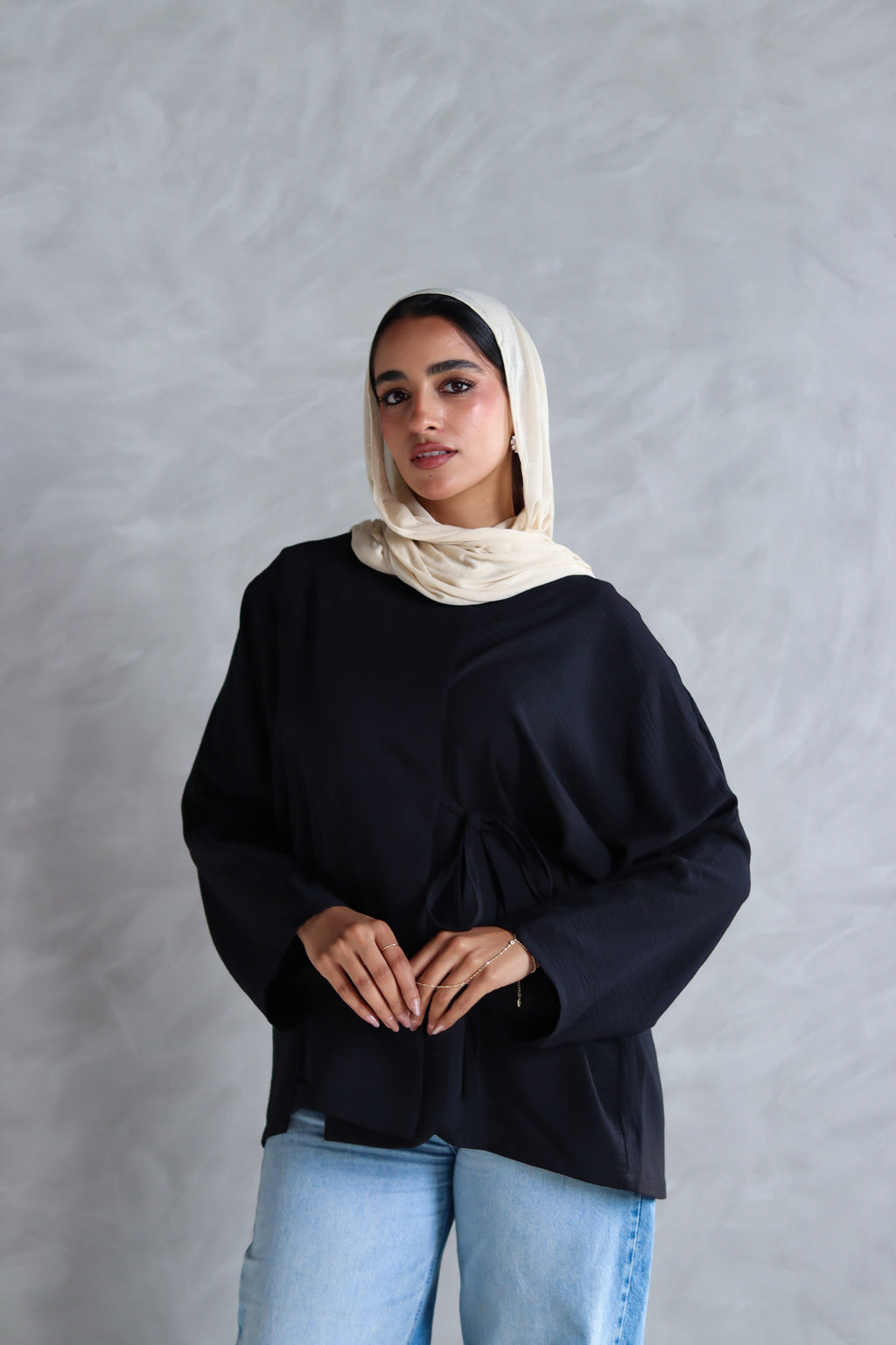 The Basic Knot Linen Top in Black