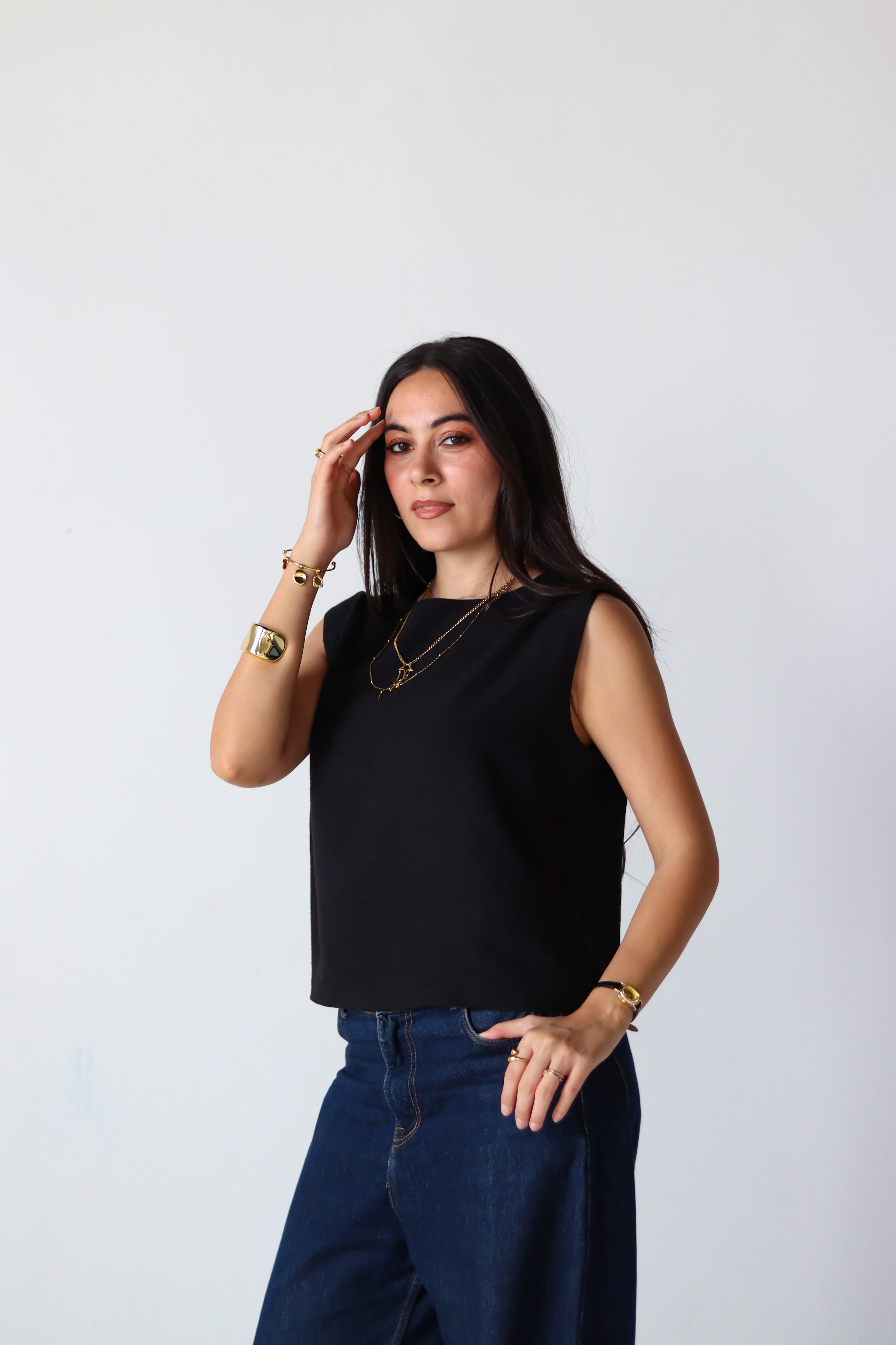 Linen Boxy Balloon Top in Black